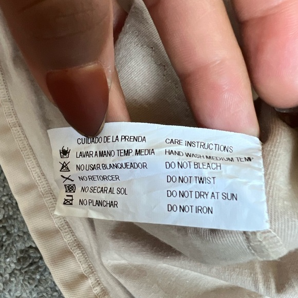 Women's Cream Tank Top Shapewear Upper Back Exposed - Picture 8 of 9